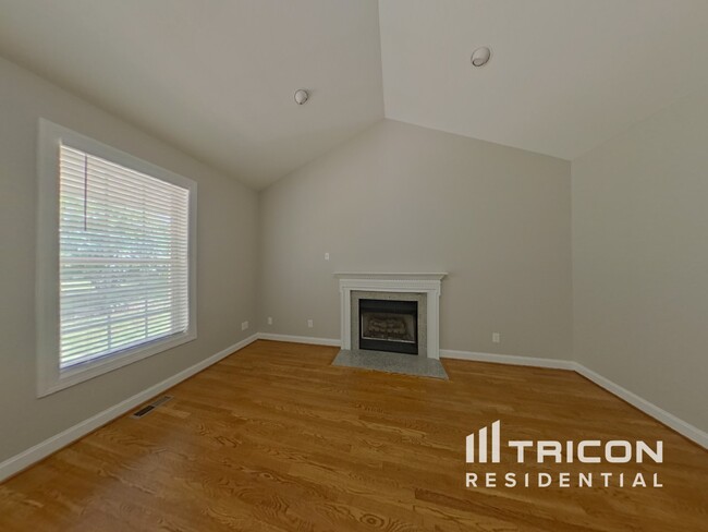 Building Photo - 8721 Magnolia Estates Dr