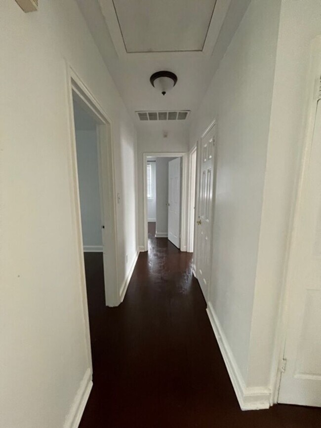 Building Photo - SINGLE FAMILY HOME IN SILVER SPRING