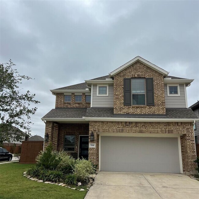 Building Photo - 7118 Grassland Vis Ln