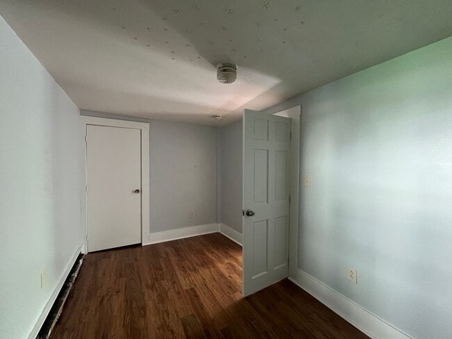 Foto del edificio - 93 Bellevue Ave