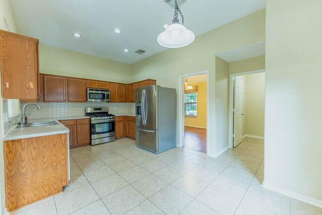 Building Photo - 2410 Laurel Walk Ct