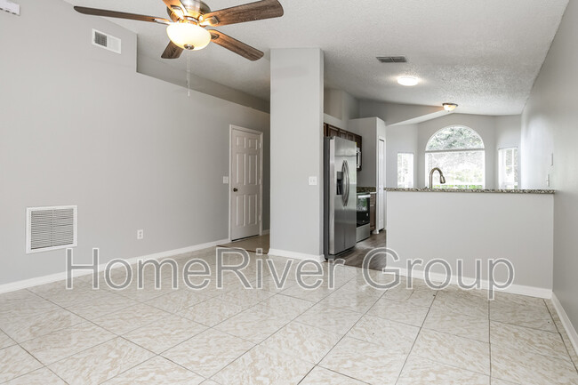 Foto del edificio - 1529 Ridge Pointe Dr