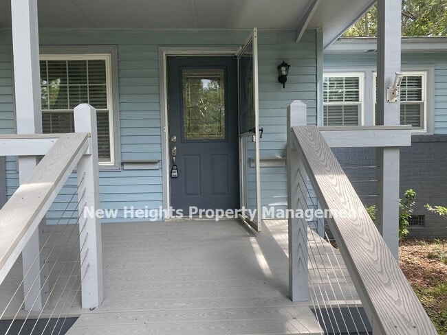 Building Photo - 1631 Pierpont Avenue