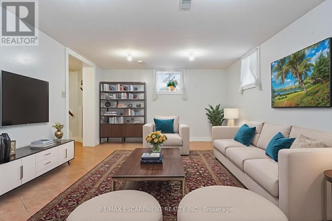 Photo du bâtiment - 249 Southview Rd