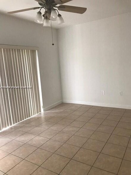 Foto del edificio - 1650 NE 33rd Ave