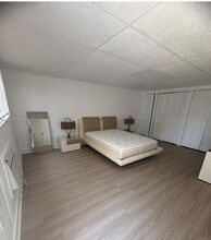 Building Photo - 2036 NE 21st Ave