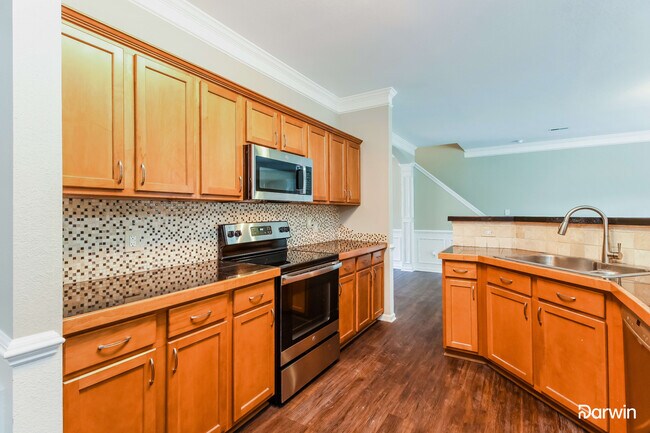 Building Photo - 2538 Ingleside Drive, High Point, NC 27265
