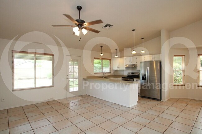 Building Photo - 311 S Rita Ln