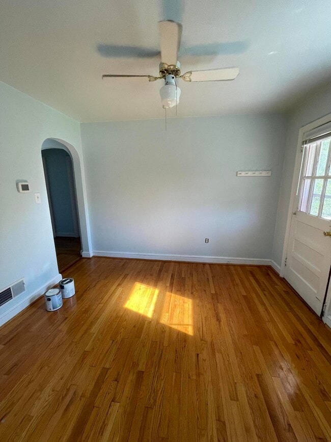 Foto del edificio - 1672 Brandon Ave SW