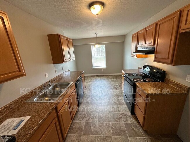 Foto del edificio - 9000 NE 73rd St