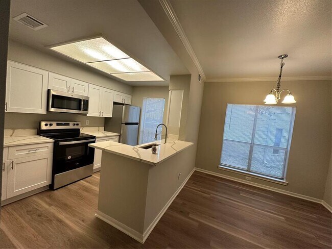 Foto del edificio - 6000-17 Shepherd Mountain Cove