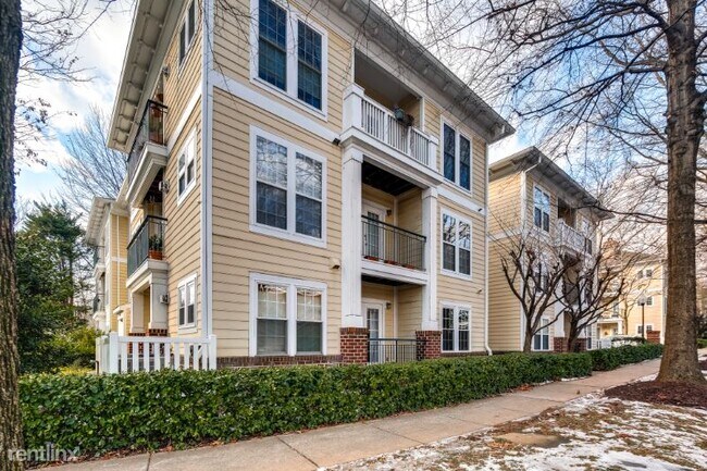 Foto del edificio - 2 br, 2 bath Condo - 102 Booth St. 16 Unit 16