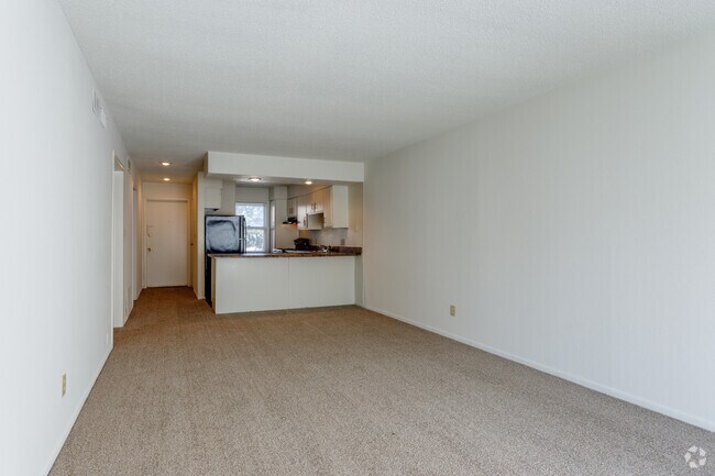 Colonial Gardens/Cherbourg Apartments - Overland Park, KS | Apartments.com