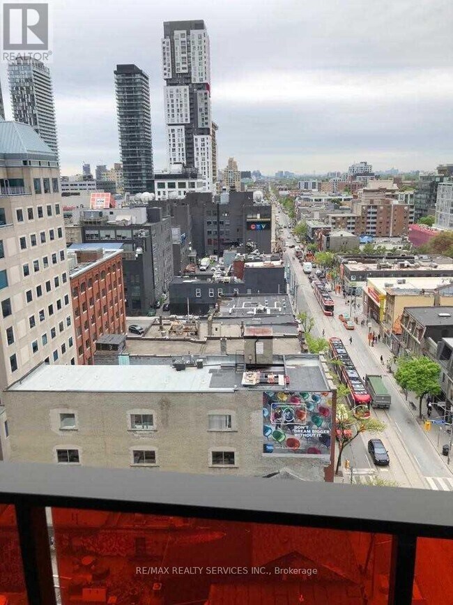 Building Photo - 215 Queen St W