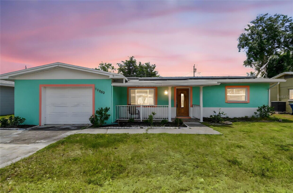 Foto principal - 11250 108th Ln