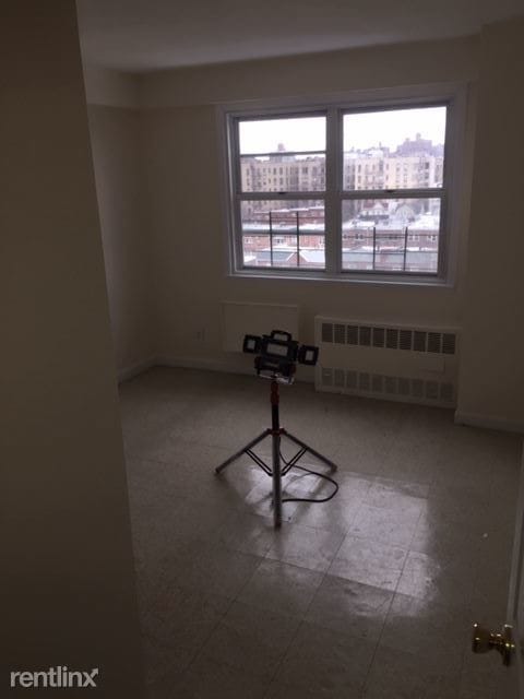 Building Photo - 2114 Blackrock Ave