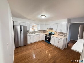 Building Photo - 524 Garfield Ave