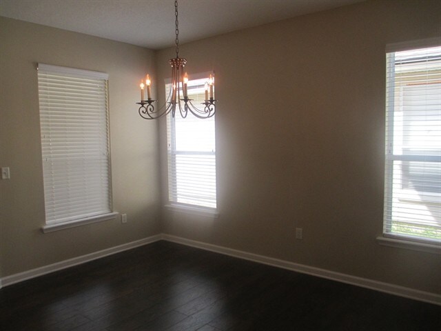 Foto del edificio - 3920 Leatherwood Drive