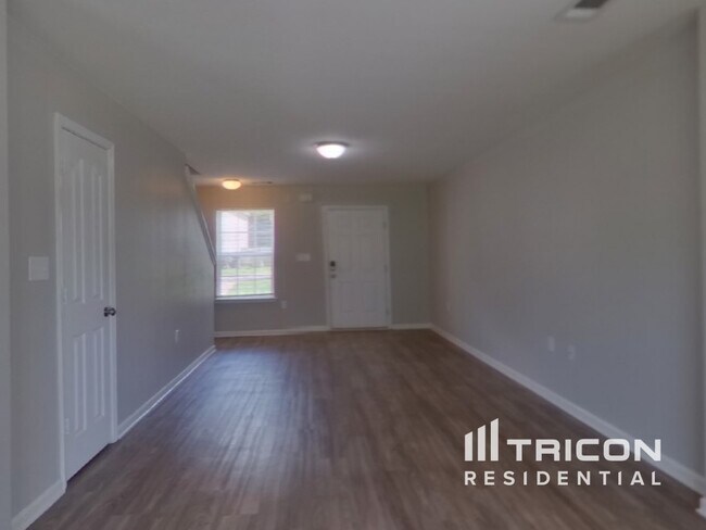 Foto del edificio - 5504 Graypark Dr