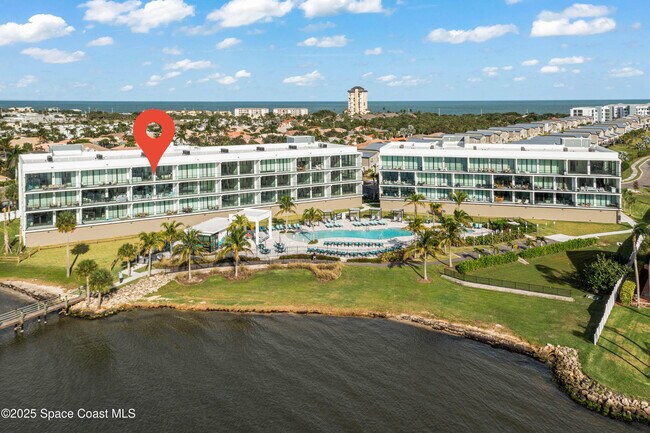 Foto del edificio - 225 Strand Dr