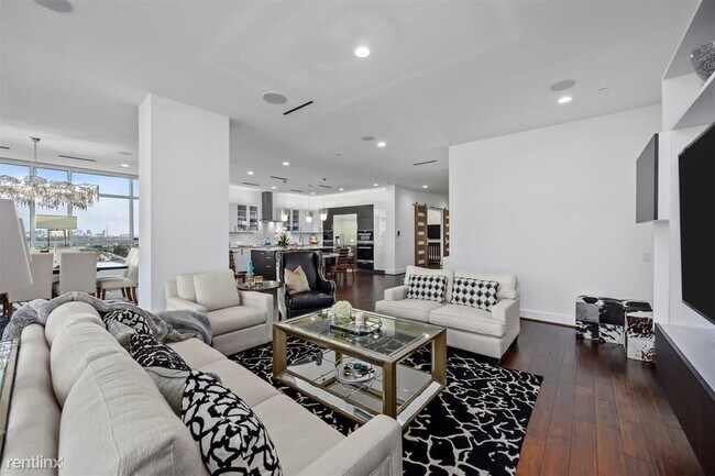Foto del edificio - 1 br, 1 bath Condo - 3331 Damico St