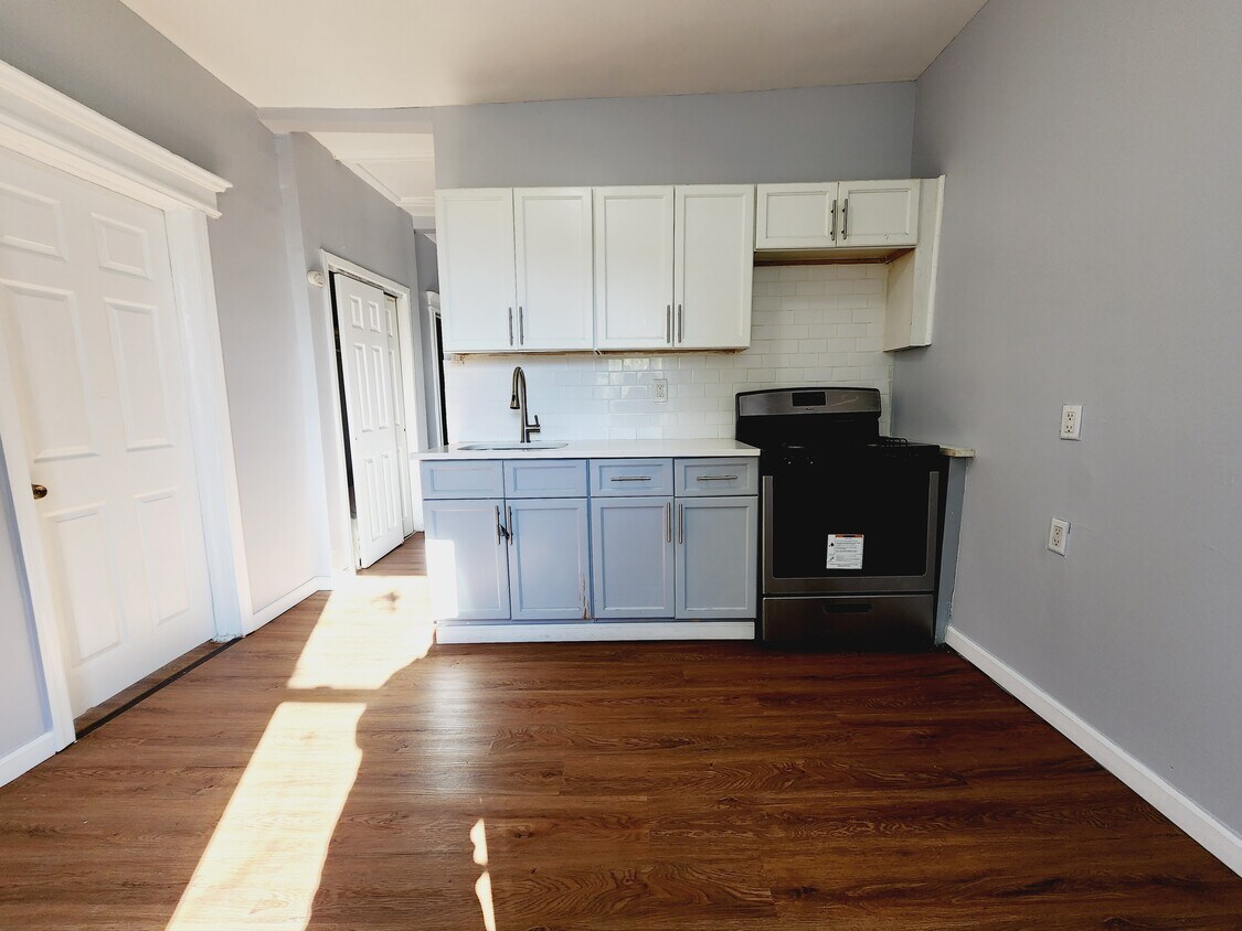 207 Stegman St Unit 2, Jersey City, NJ 07305 207 Stegman St Jersey