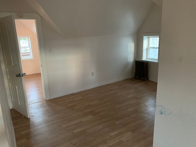 Building Photo - 316 N Grove St