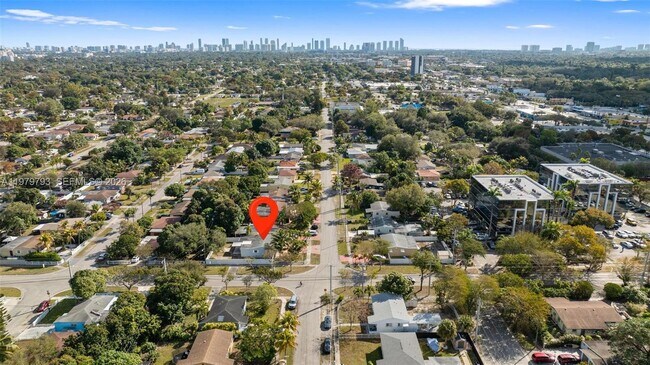 Foto del edificio - 201 NE 169th St