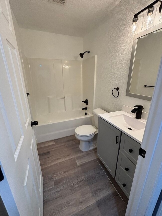 Foto del edificio - 16754 Hunters Ridge Ln