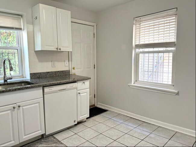 Foto del edificio - 657 N 37th St