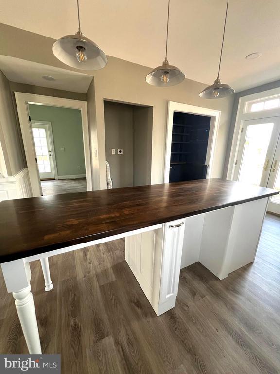 Foto del edificio - 7617 Old Plank Rd