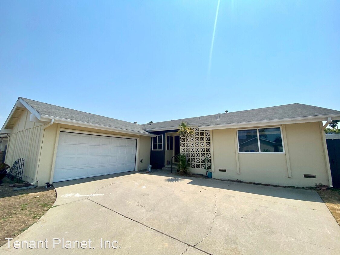 Building Photo - 4 br, 2 bath House - 3195 Ducommun Ave