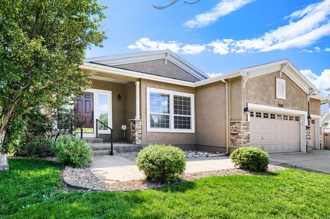 Foto del edificio - 9506 Hollydale Ct