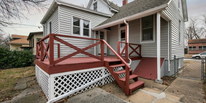 Primary Photo - 1103 N Charles
