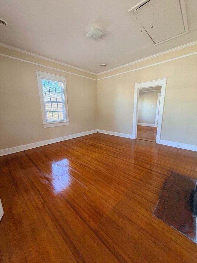 Foto del edificio - 503 Norwood Ave