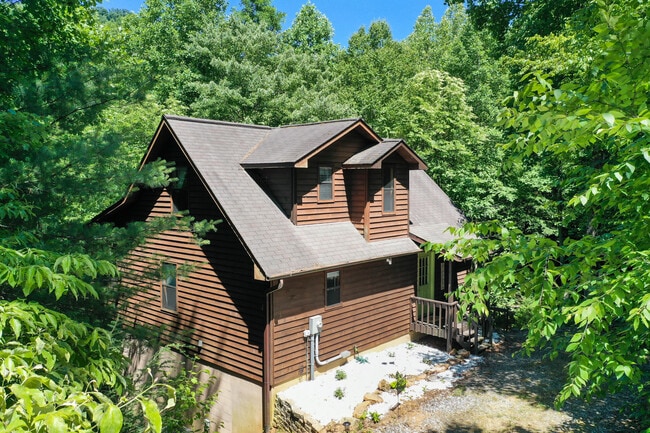 Building Photo - 177 Earney Rd