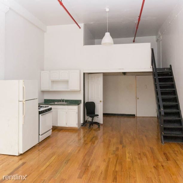 Building Photo - 345 Eldert St