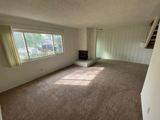 Building Photo - FULLERTON TOWNHOUSE NEAR CSUF   AVAILABLE ...