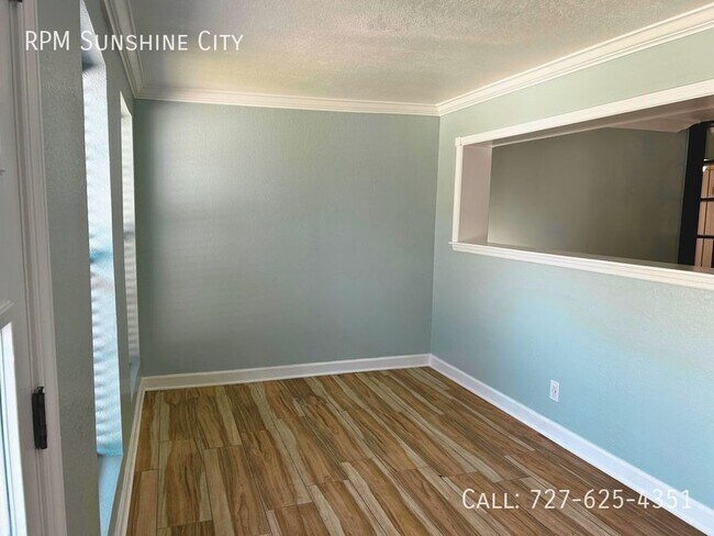 Foto del edificio - 10282 62 Terrace North-