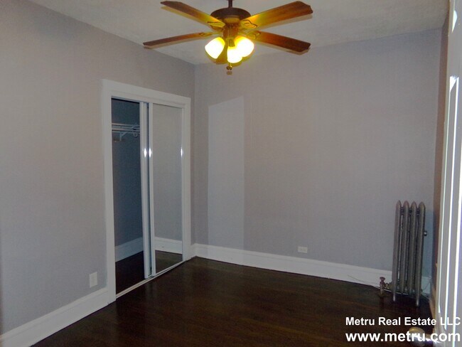 Foto del edificio - 3604 W Sunnyside Ave
