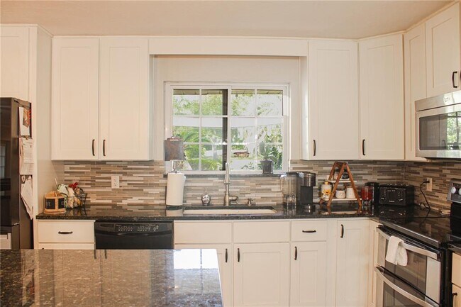 Foto del edificio - 9826 SW 201st Ct