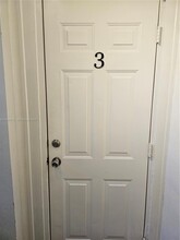 Building Photo - 622 15th St