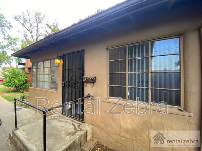 Foto del edificio - 1246 W 19th St