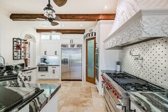 Building Photo - 1026 Kings Forest Ln