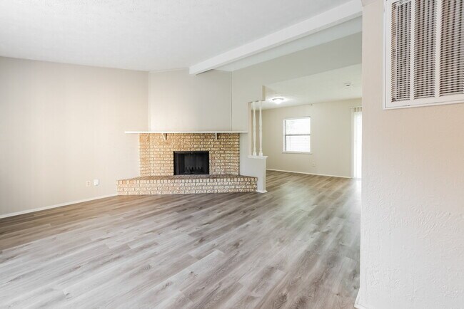 Building Photo - 17319 Northern Star Dr