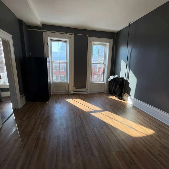Building Photo - 204 W Martin St