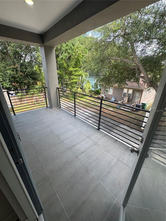 Foto del edificio - 2138 W Beach St