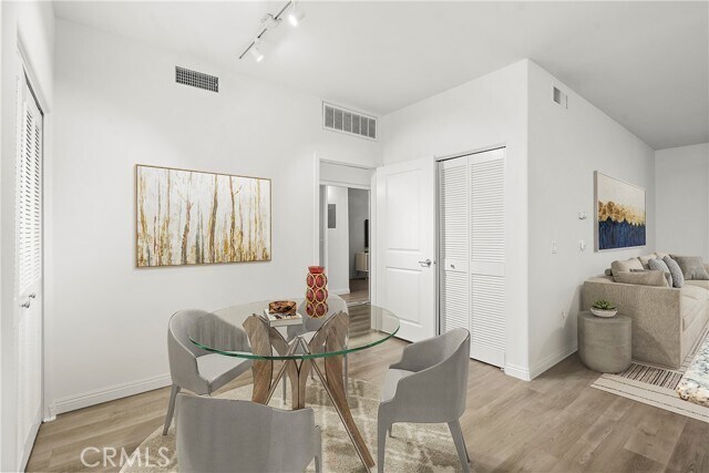 Foto del edificio - 100 S Alameda St