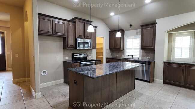 Foto del edificio - 1664 Potomac Dr