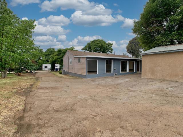 Building Photo - 1217 Tuttle Ln